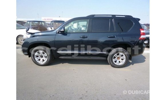 Acheter Import Voiture Toyota Prado Bleu à Import - Dubai, Ali Sabieh Region Acheter Import Voiture Toyota Prado Bleu à Import - Dubai, Ali Sabieh Region