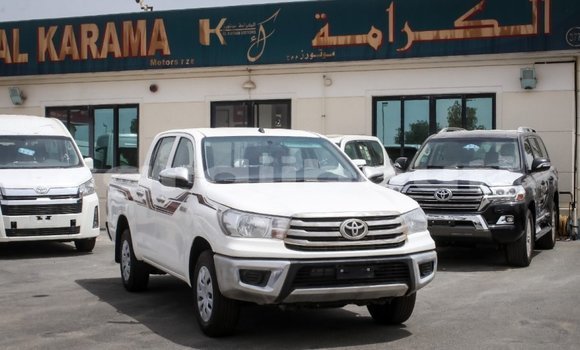 Buy Import Toyota Hilux White Car in Import - Dubai in Ali Sabieh Region Buy Import Toyota Hilux White Car in Import - Dubai in Ali Sabieh Region
