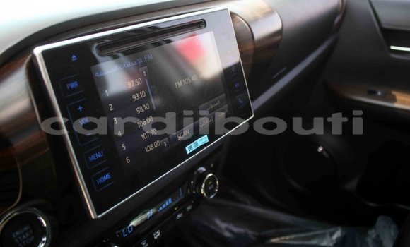 Acheter Import Voiture Toyota Hilux Autre à Import - Dubai, Ali Sabieh Region Acheter Import Voiture Toyota Hilux Autre à Import - Dubai, Ali Sabieh Region