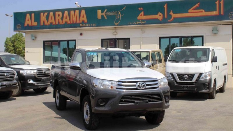 Big with watermark toyota hilux ali sabieh region import dubai 2637