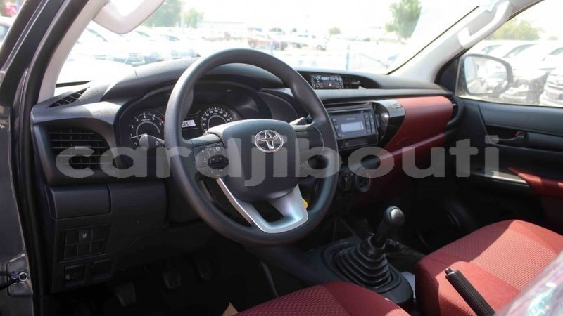 Big with watermark toyota hilux ali sabieh region import dubai 2637