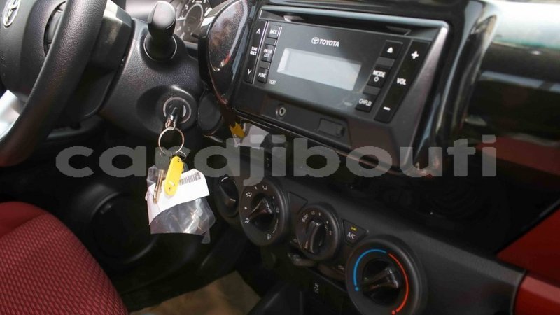 Big with watermark toyota hilux ali sabieh region import dubai 2637