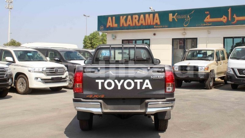 Big with watermark toyota hilux ali sabieh region import dubai 2637