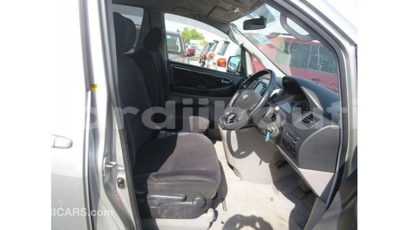 Big with watermark toyota alphard ali sabieh region import dubai 2639