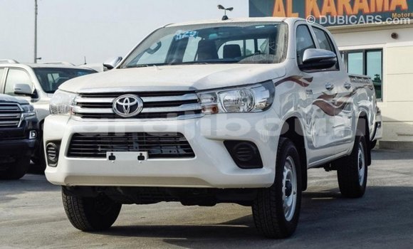 Buy Import Toyota Hilux White Car in Import - Dubai in Ali Sabieh Region Buy Import Toyota Hilux White Car in Import - Dubai in Ali Sabieh Region