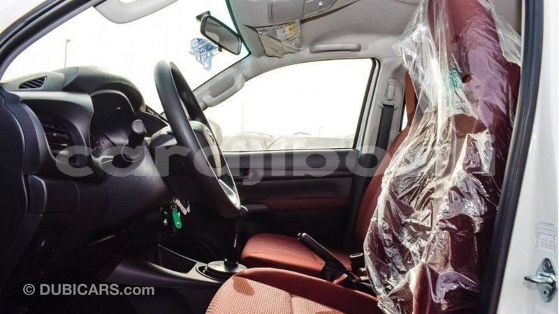 Big with watermark toyota hilux ali sabieh region import dubai 2641