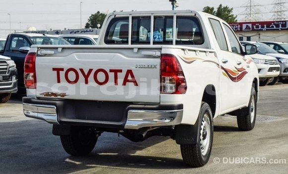 Buy Import Toyota Hilux White Car in Import - Dubai in Ali Sabieh Region Buy Import Toyota Hilux White Car in Import - Dubai in Ali Sabieh Region