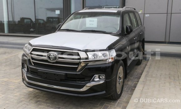 Acheter Import Voiture Toyota Land Cruiser Noir à Import - Dubai, Ali Sabieh Region Acheter Import Voiture Toyota Land Cruiser Noir à Import - Dubai, Ali Sabieh Region