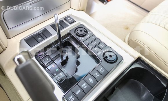 Acheter Import Voiture Toyota Land Cruiser Noir à Import - Dubai, Ali Sabieh Region Acheter Import Voiture Toyota Land Cruiser Noir à Import - Dubai, Ali Sabieh Region