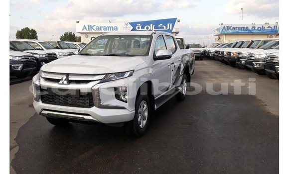 Acheter Import Voiture Mitsubishi L200 Blanc à Import - Dubai, Ali Sabieh Region Acheter Import Voiture Mitsubishi L200 Blanc à Import - Dubai, Ali Sabieh Region