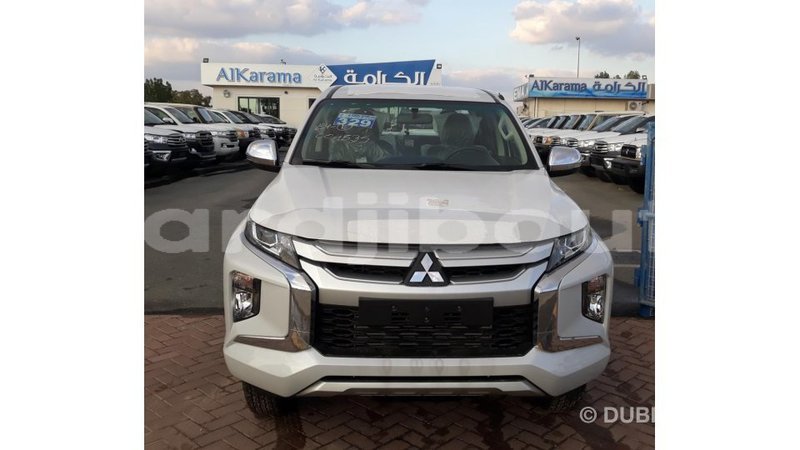 Big with watermark mitsubishi l200 ali sabieh region import dubai 2648