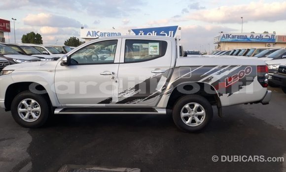 Acheter Import Voiture Mitsubishi L200 Blanc à Import - Dubai, Ali Sabieh Region Acheter Import Voiture Mitsubishi L200 Blanc à Import - Dubai, Ali Sabieh Region