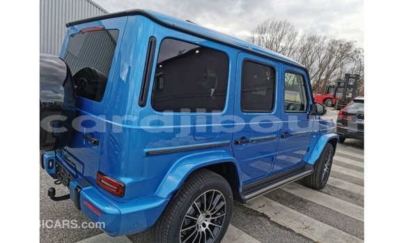 Acheter Import Voiture Mercedes-Benz 190 Bleu à Import - Dubai, Ali Sabieh Region Acheter Import Voiture Mercedes-Benz 190 Bleu à Import - Dubai, Ali Sabieh Region