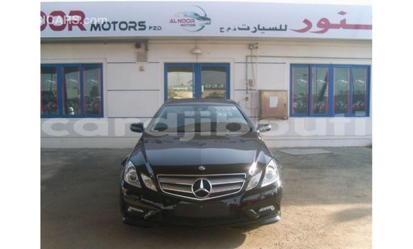 Acheter Import Voiture Mercedes-Benz 250 Noir à Import - Dubai, Ali Sabieh Region Acheter Import Voiture Mercedes-Benz 250 Noir à Import - Dubai, Ali Sabieh Region