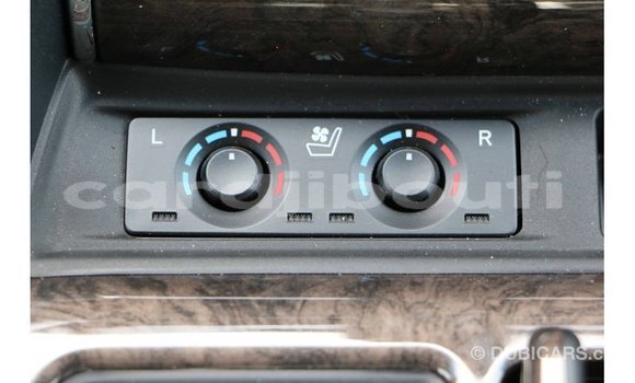 Buy Import Toyota Alphard White Car in Import - Dubai in Ali Sabieh Region Buy Import Toyota Alphard White Car in Import - Dubai in Ali Sabieh Region