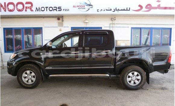 Acheter Import Voiture Toyota Hilux Noir à Import - Dubai, Ali Sabieh Region Acheter Import Voiture Toyota Hilux Noir à Import - Dubai, Ali Sabieh Region