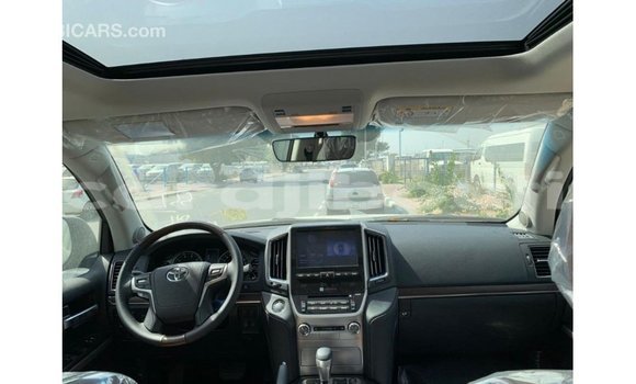 Acheter Import Voiture Toyota Land Cruiser Noir à Import - Dubai, Ali Sabieh Region Acheter Import Voiture Toyota Land Cruiser Noir à Import - Dubai, Ali Sabieh Region