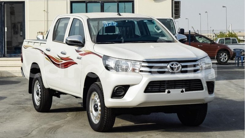 Big with watermark toyota hilux ali sabieh region import dubai 2672