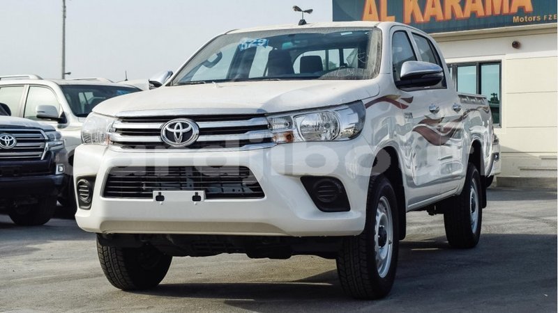 Big with watermark toyota hilux ali sabieh region import dubai 2672