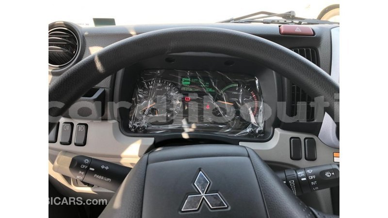 Big with watermark mitsubishi carisma ali sabieh region import dubai 2674