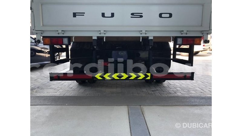 Big with watermark mitsubishi carisma ali sabieh region import dubai 2674