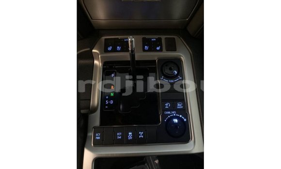 Acheter Import Voiture Toyota Land Cruiser Noir à Import - Dubai, Ali Sabieh Region Acheter Import Voiture Toyota Land Cruiser Noir à Import - Dubai, Ali Sabieh Region