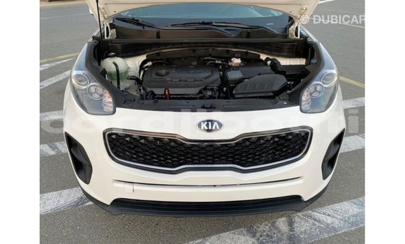 Buy Import Kia Sportage White Car in Import - Dubai in Ali Sabieh Region Buy Import Kia Sportage White Car in Import - Dubai in Ali Sabieh Region