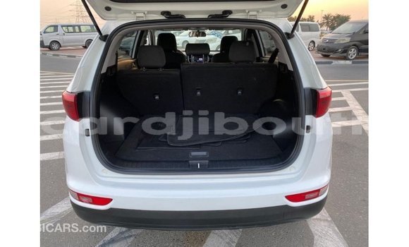 Buy Import Kia Sportage White Car in Import - Dubai in Ali Sabieh Region Buy Import Kia Sportage White Car in Import - Dubai in Ali Sabieh Region