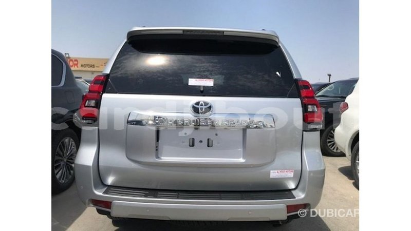 Big with watermark toyota prado ali sabieh region import dubai 2684