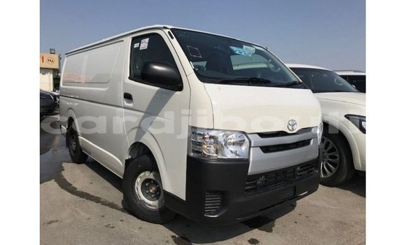 Acheter Import Voiture Toyota Hiace Blanc à Import - Dubai, Ali Sabieh Region Acheter Import Voiture Toyota Hiace Blanc à Import - Dubai, Ali Sabieh Region