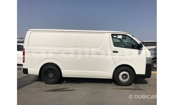 Acheter Import Voiture Toyota Hiace Blanc à Import - Dubai, Ali Sabieh Region Acheter Import Voiture Toyota Hiace Blanc à Import - Dubai, Ali Sabieh Region