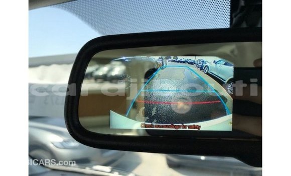 Acheter Import Voiture Toyota Hiace Blanc à Import - Dubai, Ali Sabieh Region Acheter Import Voiture Toyota Hiace Blanc à Import - Dubai, Ali Sabieh Region