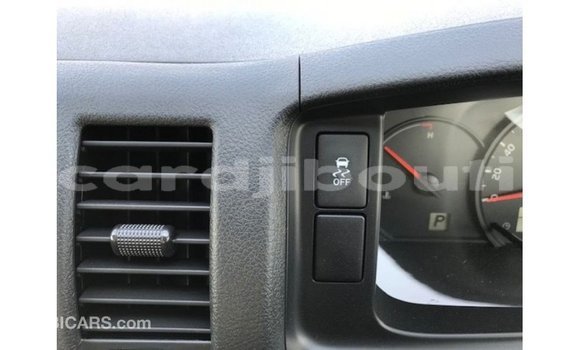 Acheter Import Voiture Toyota Hiace Blanc à Import - Dubai, Ali Sabieh Region Acheter Import Voiture Toyota Hiace Blanc à Import - Dubai, Ali Sabieh Region