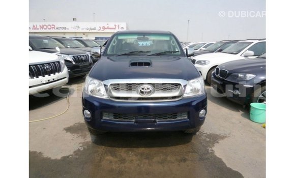 Acheter Import Voiture Toyota Hilux Bleu à Import - Dubai, Ali Sabieh Region Acheter Import Voiture Toyota Hilux Bleu à Import - Dubai, Ali Sabieh Region