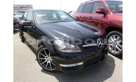 Acheter Import Voiture Mercedes-Benz 200 Noir à Import - Dubai, Ali Sabieh Region Acheter Import Voiture Mercedes-Benz 200 Noir à Import - Dubai, Ali Sabieh Region