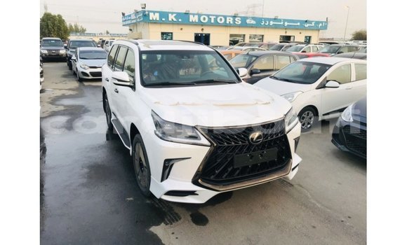 Buy Import Lexus LX White Car in Import - Dubai in Ali Sabieh Region Buy Import Lexus LX White Car in Import - Dubai in Ali Sabieh Region