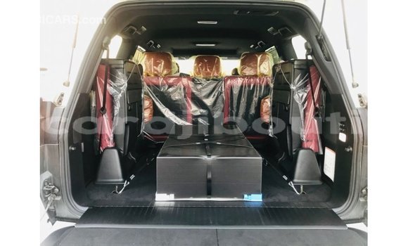 Buy Import Lexus LX White Car in Import - Dubai in Ali Sabieh Region Buy Import Lexus LX White Car in Import - Dubai in Ali Sabieh Region