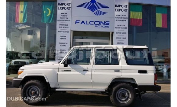 Buy Import Toyota Land Cruiser White Car in Import - Dubai in Ali Sabieh Region Buy Import Toyota Land Cruiser White Car in Import - Dubai in Ali Sabieh Region