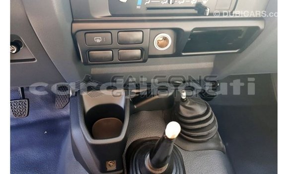 Buy Import Toyota Land Cruiser White Car in Import - Dubai in Ali Sabieh Region Buy Import Toyota Land Cruiser White Car in Import - Dubai in Ali Sabieh Region