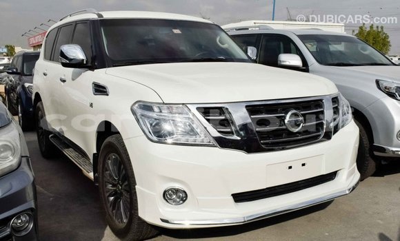 Acheter Import Voiture Nissan Patrol Blanc à Import - Dubai, Ali Sabieh Region Acheter Import Voiture Nissan Patrol Blanc à Import - Dubai, Ali Sabieh Region