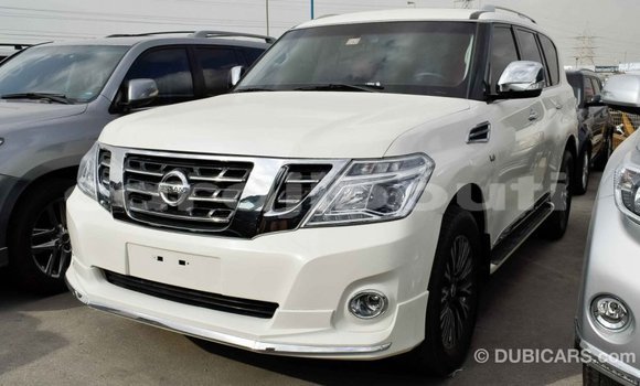 Acheter Import Voiture Nissan Patrol Blanc à Import - Dubai, Ali Sabieh Region Acheter Import Voiture Nissan Patrol Blanc à Import - Dubai, Ali Sabieh Region