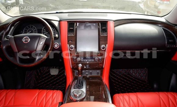 Acheter Import Voiture Nissan Patrol Blanc à Import - Dubai, Ali Sabieh Region Acheter Import Voiture Nissan Patrol Blanc à Import - Dubai, Ali Sabieh Region