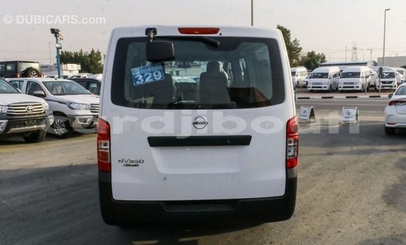 Acheter Import Voiture Nissan Urvan Blanc à Import - Dubai, Ali Sabieh Region Acheter Import Voiture Nissan Urvan Blanc à Import - Dubai, Ali Sabieh Region