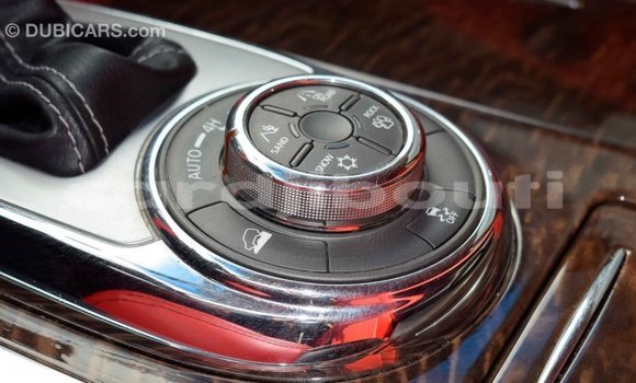 Acheter Import Voiture Nissan Patrol Blanc à Import - Dubai, Ali Sabieh Region Acheter Import Voiture Nissan Patrol Blanc à Import - Dubai, Ali Sabieh Region