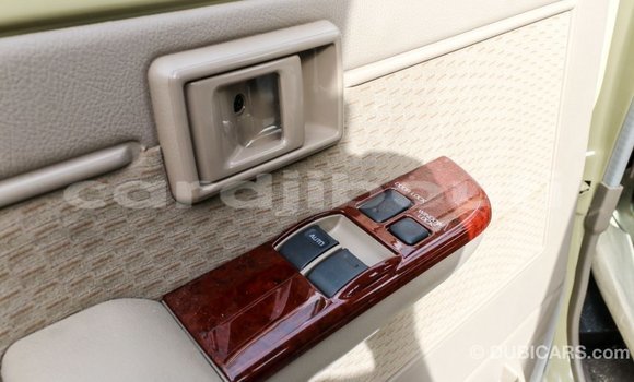 Acheter Import Voiture Toyota Land Cruiser Beige à Import - Dubai, Ali Sabieh Region Acheter Import Voiture Toyota Land Cruiser Beige à Import - Dubai, Ali Sabieh Region