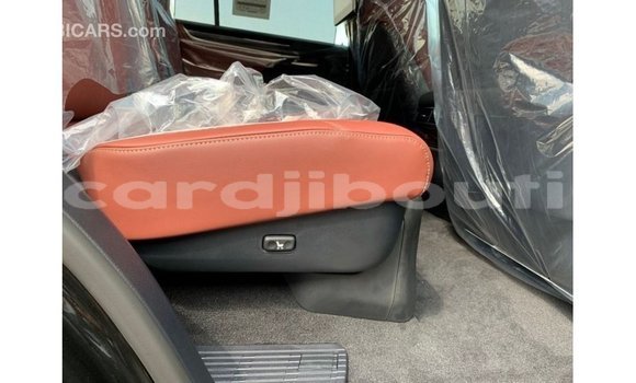 Acheter Import Voiture Lexus LX Noir à Import - Dubai, Ali Sabieh Region Acheter Import Voiture Lexus LX Noir à Import - Dubai, Ali Sabieh Region