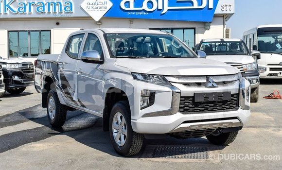 Acheter Import Voiture Mitsubishi L200 Blanc à Import - Dubai, Ali Sabieh Region Acheter Import Voiture Mitsubishi L200 Blanc à Import - Dubai, Ali Sabieh Region