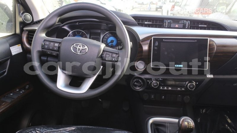 Big with watermark toyota hilux ali sabieh region import dubai 2732
