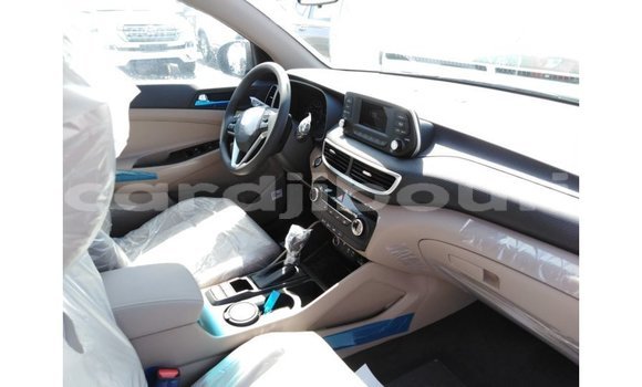 Buy Import Hyundai Tucson Red Car in Import - Dubai in Ali Sabieh Region Buy Import Hyundai Tucson Red Car in Import - Dubai in Ali Sabieh Region