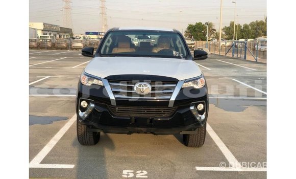 Acheter Import Voiture Toyota Fortuner Noir à Import - Dubai, Ali Sabieh Region Acheter Import Voiture Toyota Fortuner Noir à Import - Dubai, Ali Sabieh Region